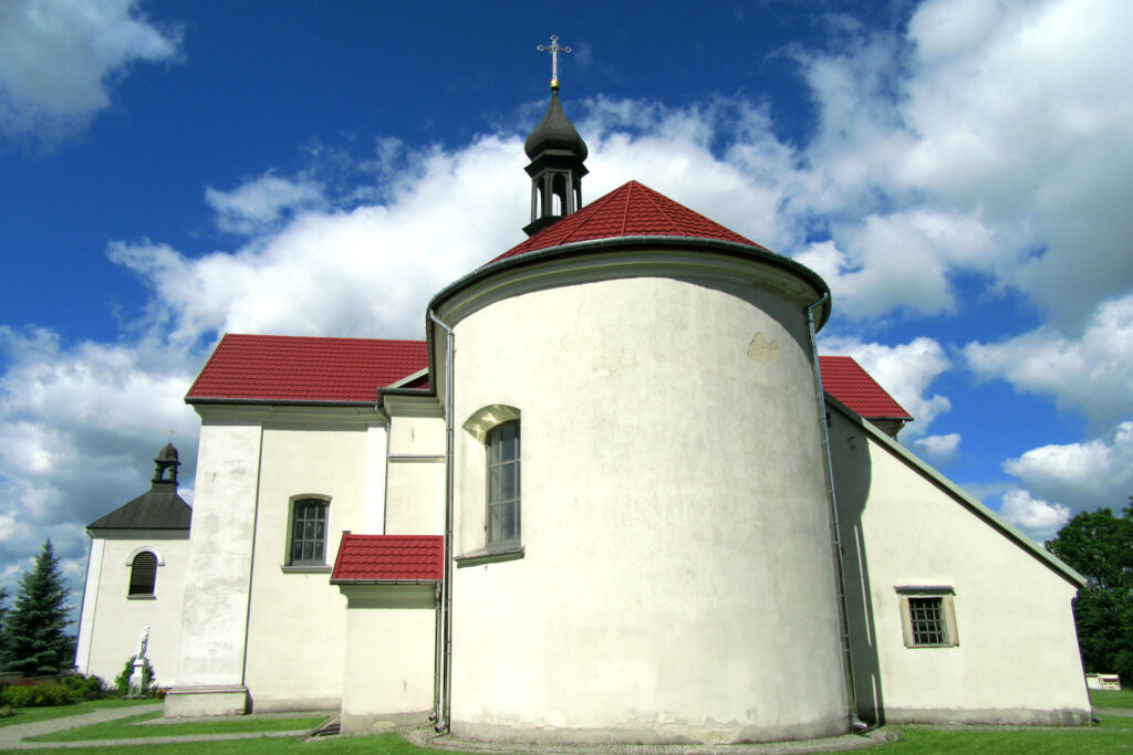 Kościół, niebo, chmury